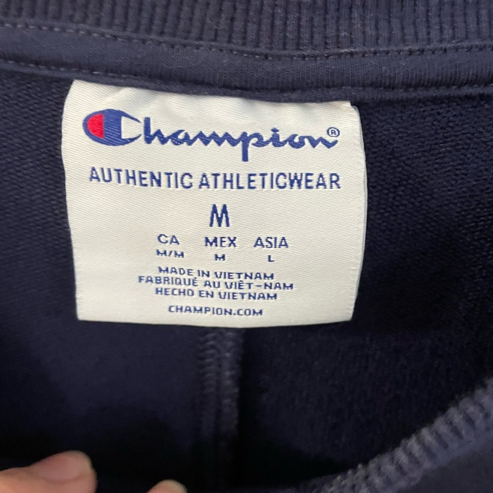 Champion crew neck sweatshirt - Picture 2 of 6